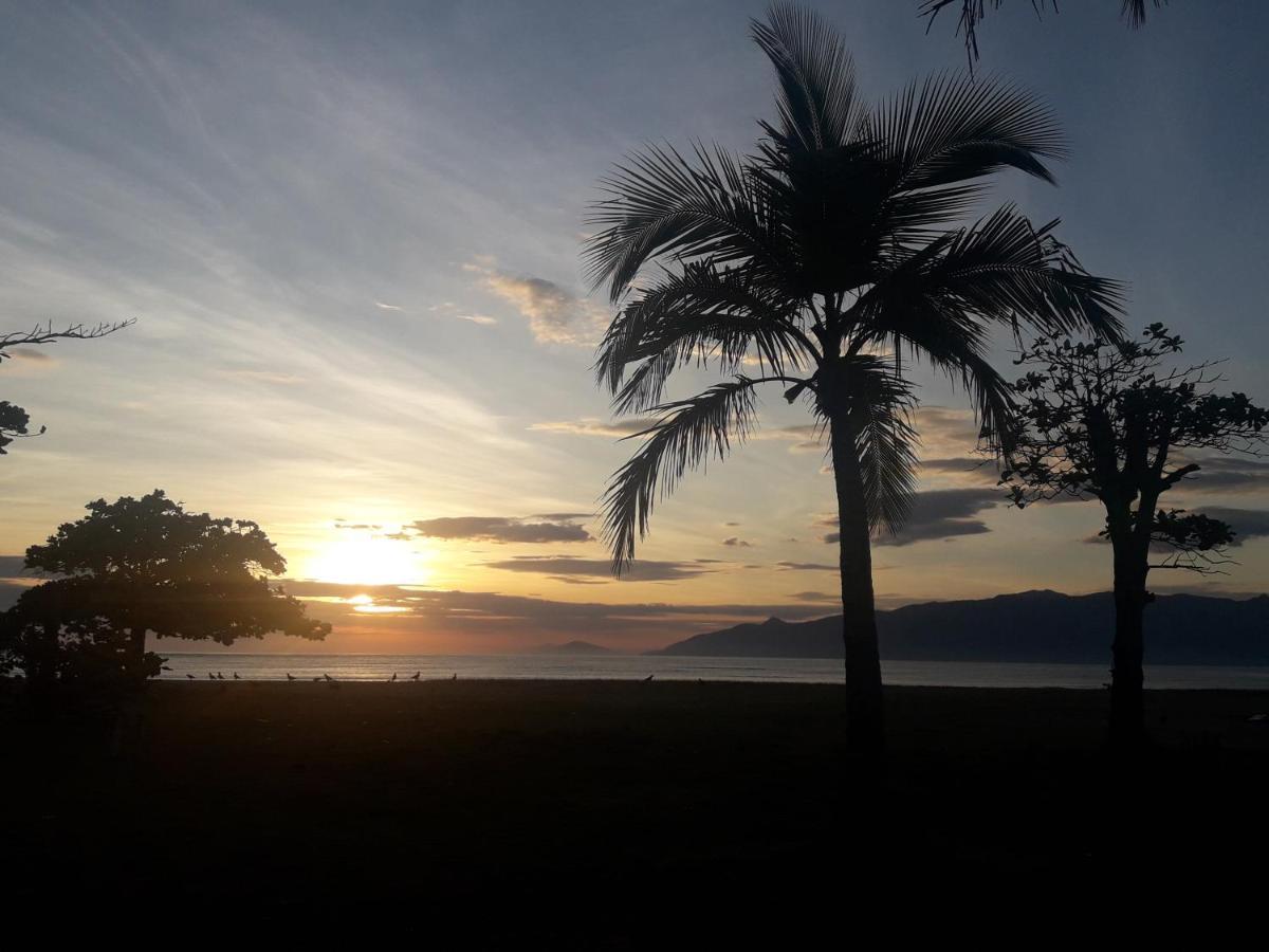 Casa Indaia Bnb - Casa Compartilhada Caraguatatuba Dış mekan fotoğraf